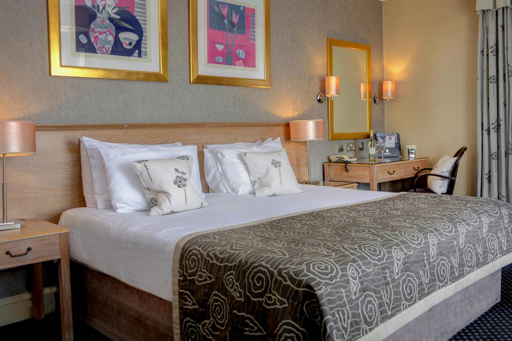 Executive Queen Room