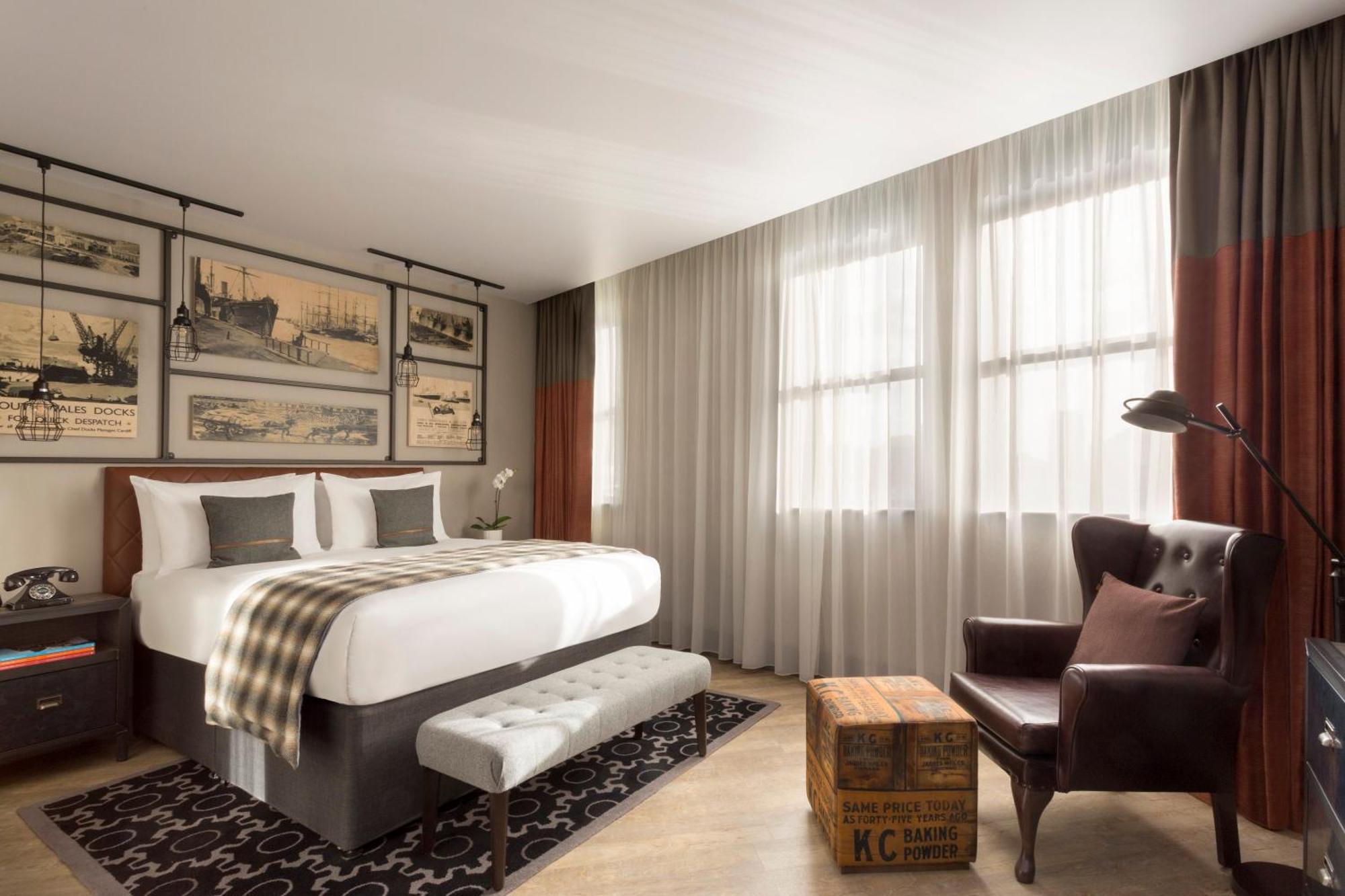 Premium Queen Room