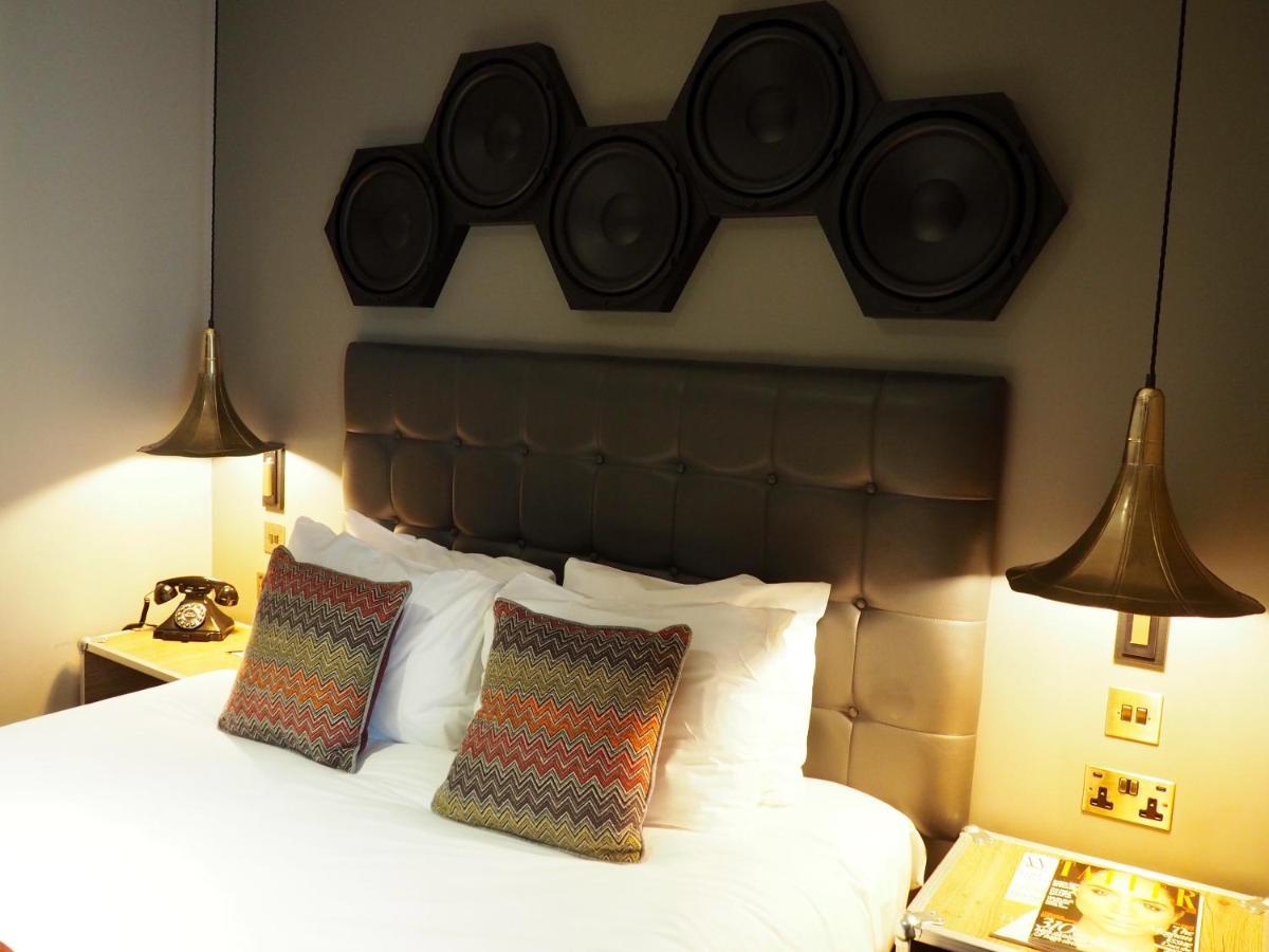 Premium Queen Room