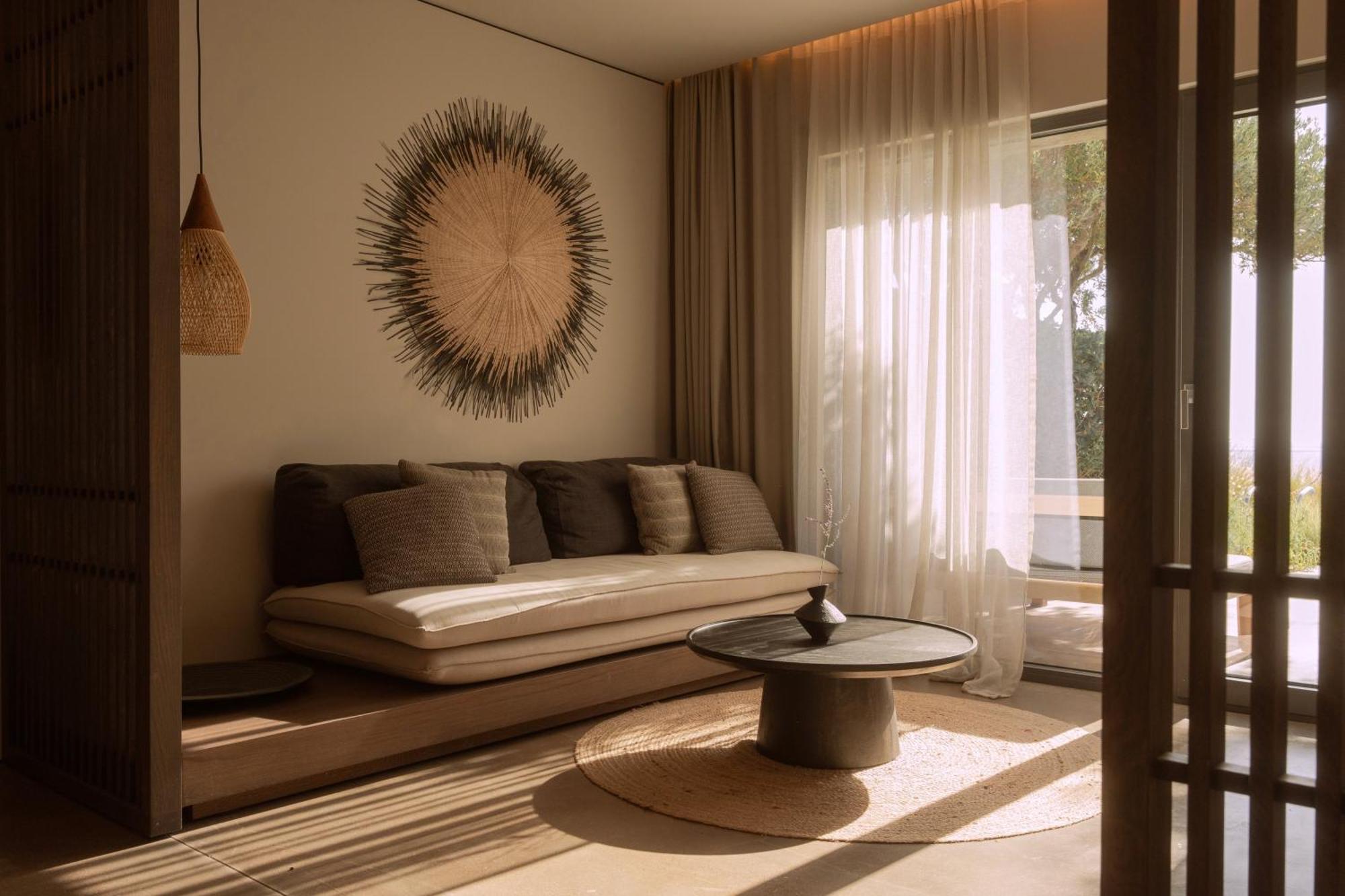 Zen Sea View Suite Private Garden