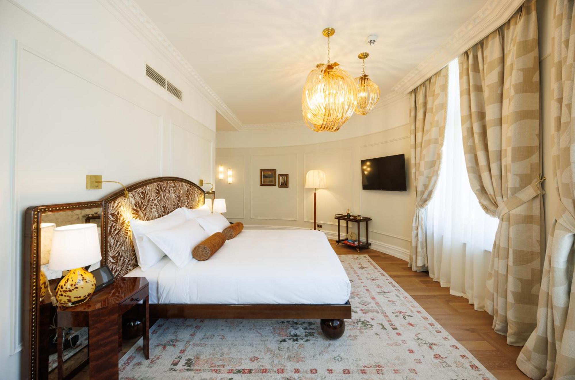 Orchid Suite