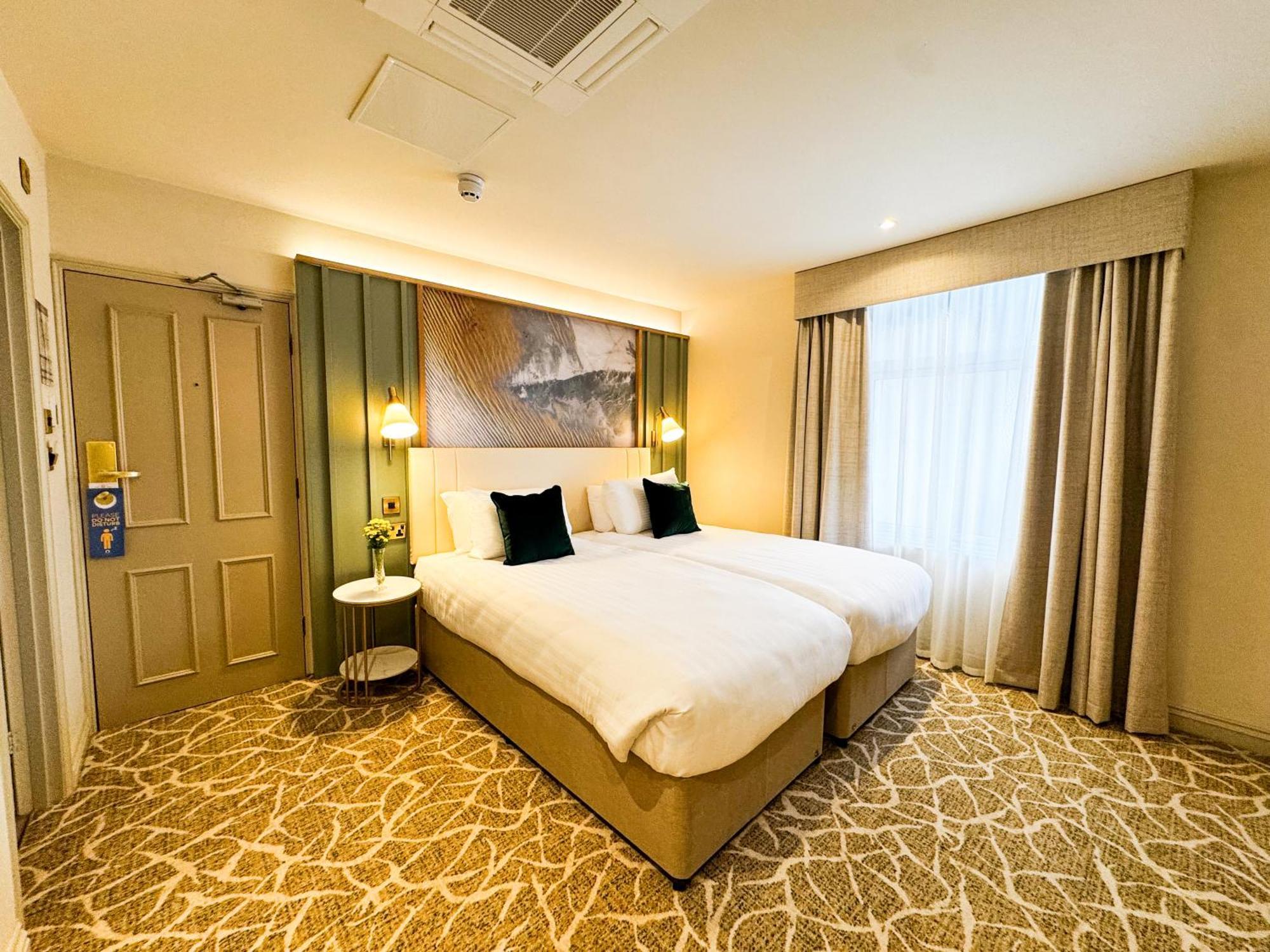 Classic Twin Room