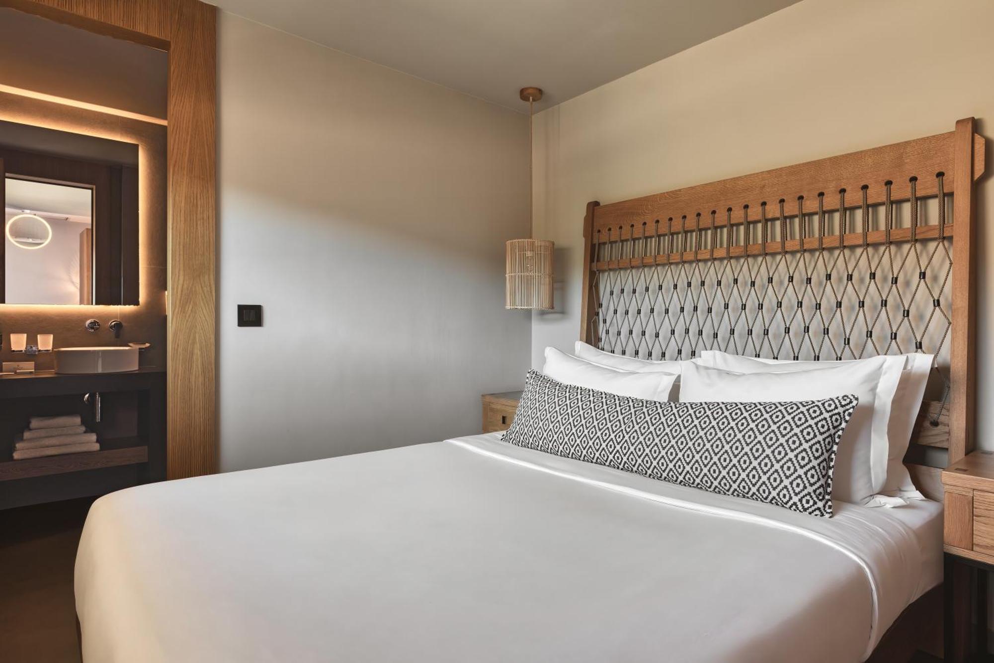 Moonstone Suite Sea View No Plunge Pool