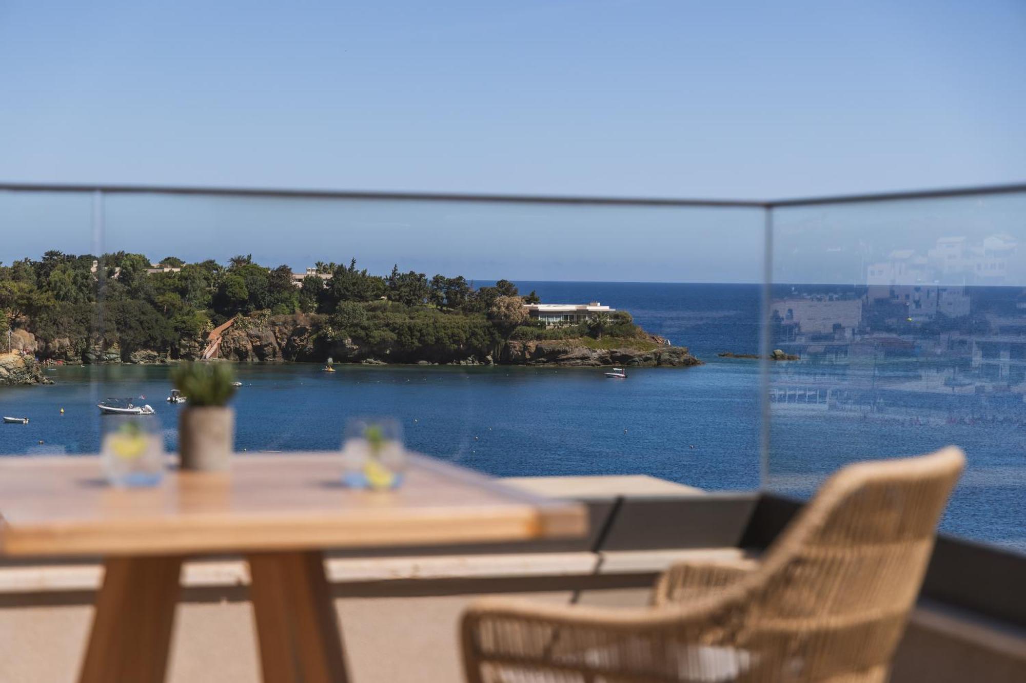 Moonstone Suite Sea View No Plunge Pool