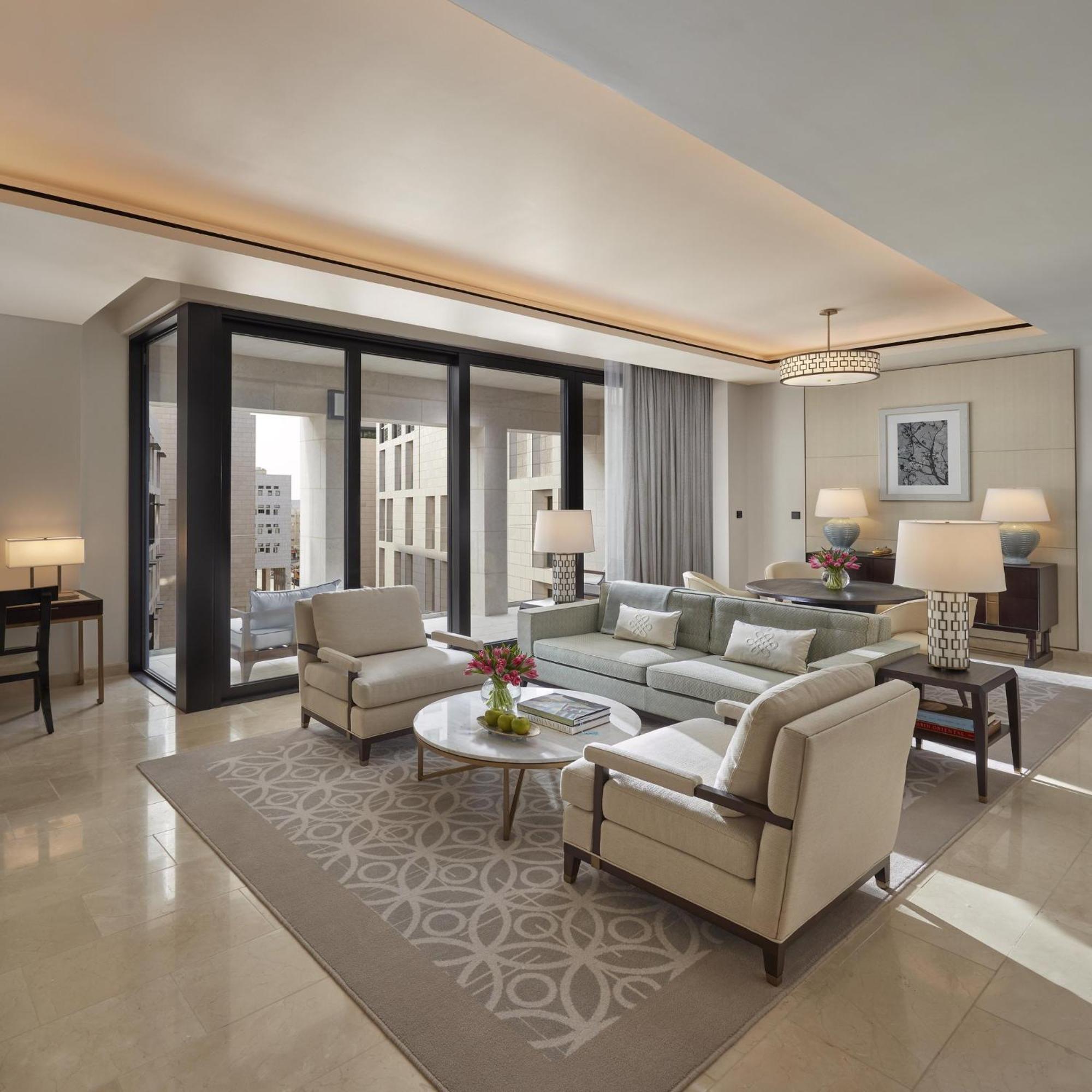 One Bedroom Apartment King