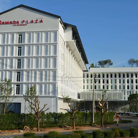 Ramada Plaza By Wyndham Chao Fah Phuket-3