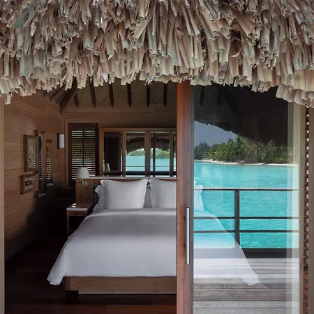 Four Seasons Resort Bora Bora-3