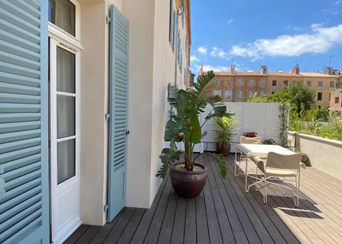 Hotel Lilou à Hyères