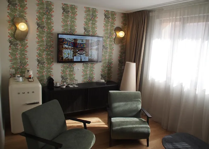 Perpignan Luxury Hotels