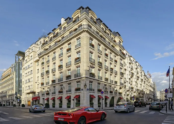 Le Bristol Paris, Oetker Hotels