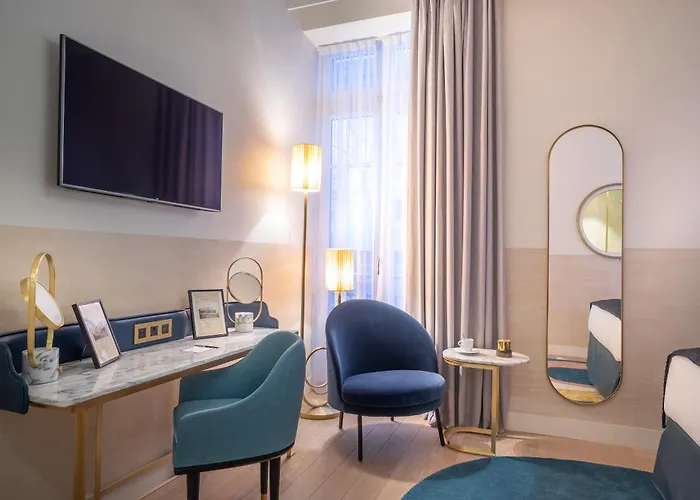 Nîmes Luxury Hotels