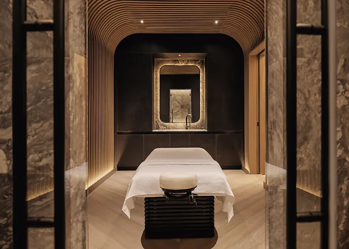 Equinox Hotel New York