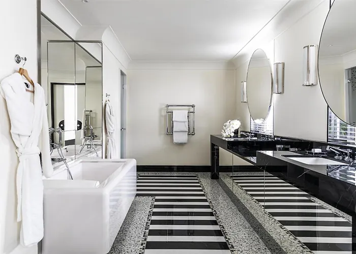 Hôtel Martinez, in The Unbound Collection by Hyatt Cannes