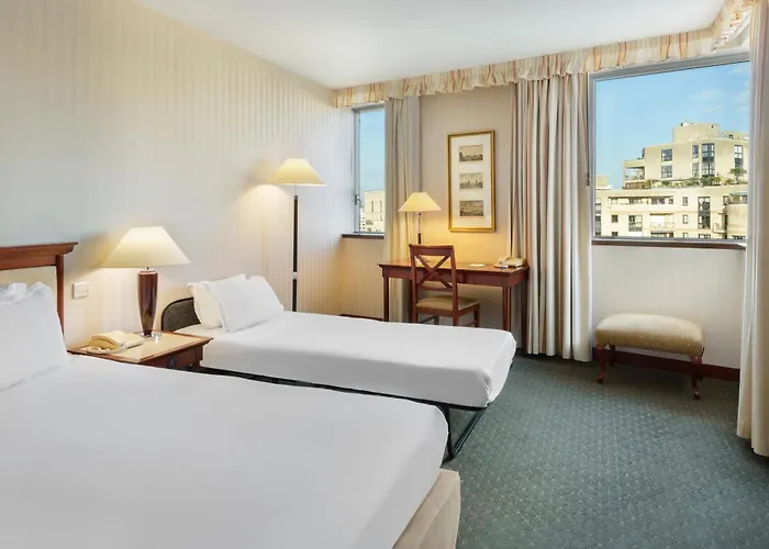 Evergreen Laurel Hôtel Levallois-Perret