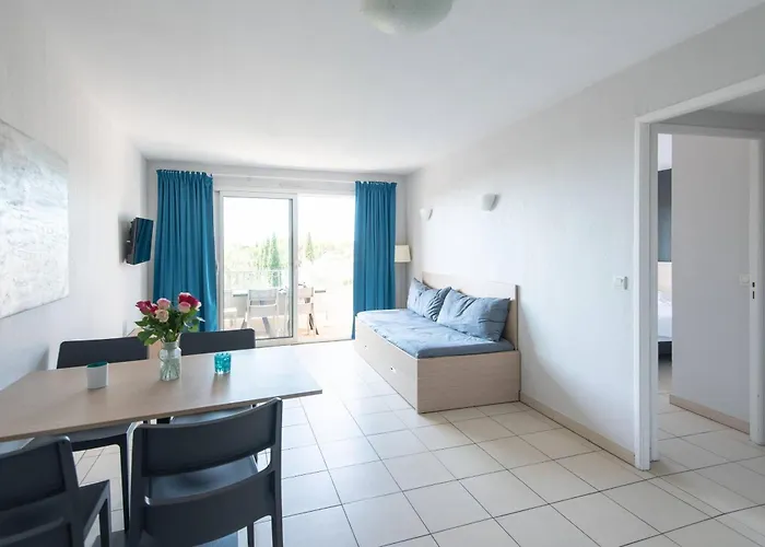 Zenitude Hôtel-Résidences La Tour de Mare Fréjus